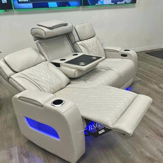 Boyington Power Reclining Sofa $2399, Boyington Power Reclining Loveseat $2399 Black, Gray Leather Extra Discount Code RSG
🔥🔥 Mention OfferUp for t
