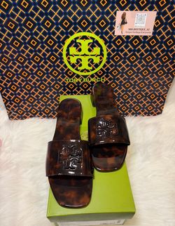 Tory Burch 7.5