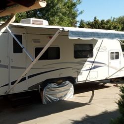 2005 Trail-lite Trail Cruiser Model C 230fs Hybrid