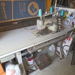 Maquina de coser cover