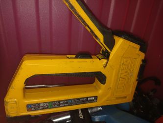 Dewalt Multi 5 in 1 Heavy Duty Tacker /Stapler