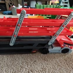 Hot wheels Mega Hauler Truck