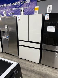 SAMSUNG BESPOKE WHITE GLASS FOUR DOOR REFRIGERATOR WITH BEVERAGE CENTER 😍