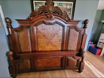 King Size Bedroom Set  ( Deliver Available) 