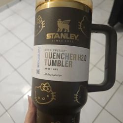  Color Stanley Hello Kitty  