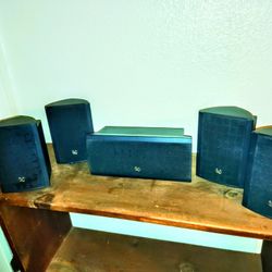 ESTATE ITEM The Infinity Minuette Surround Sound System 