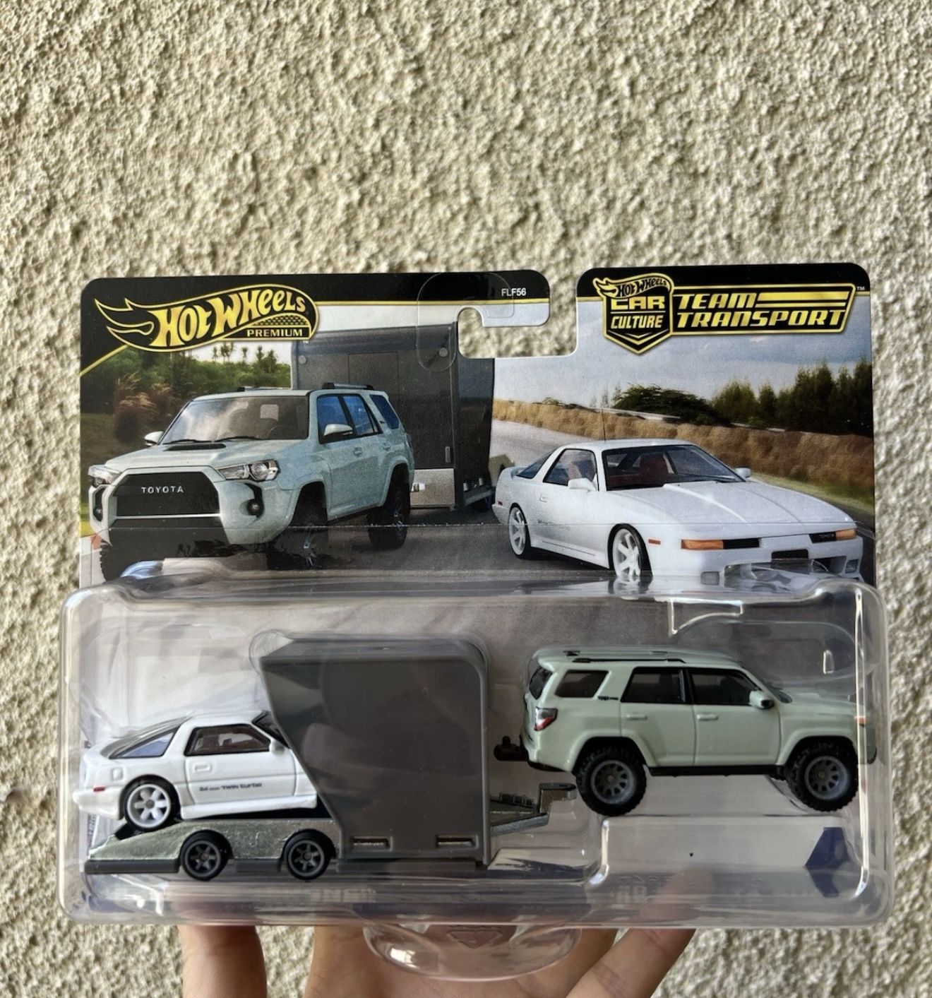 Hot Wheels Team Transport Toyota Supra