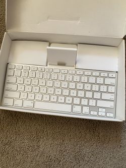 Keyboard dock iPad 2