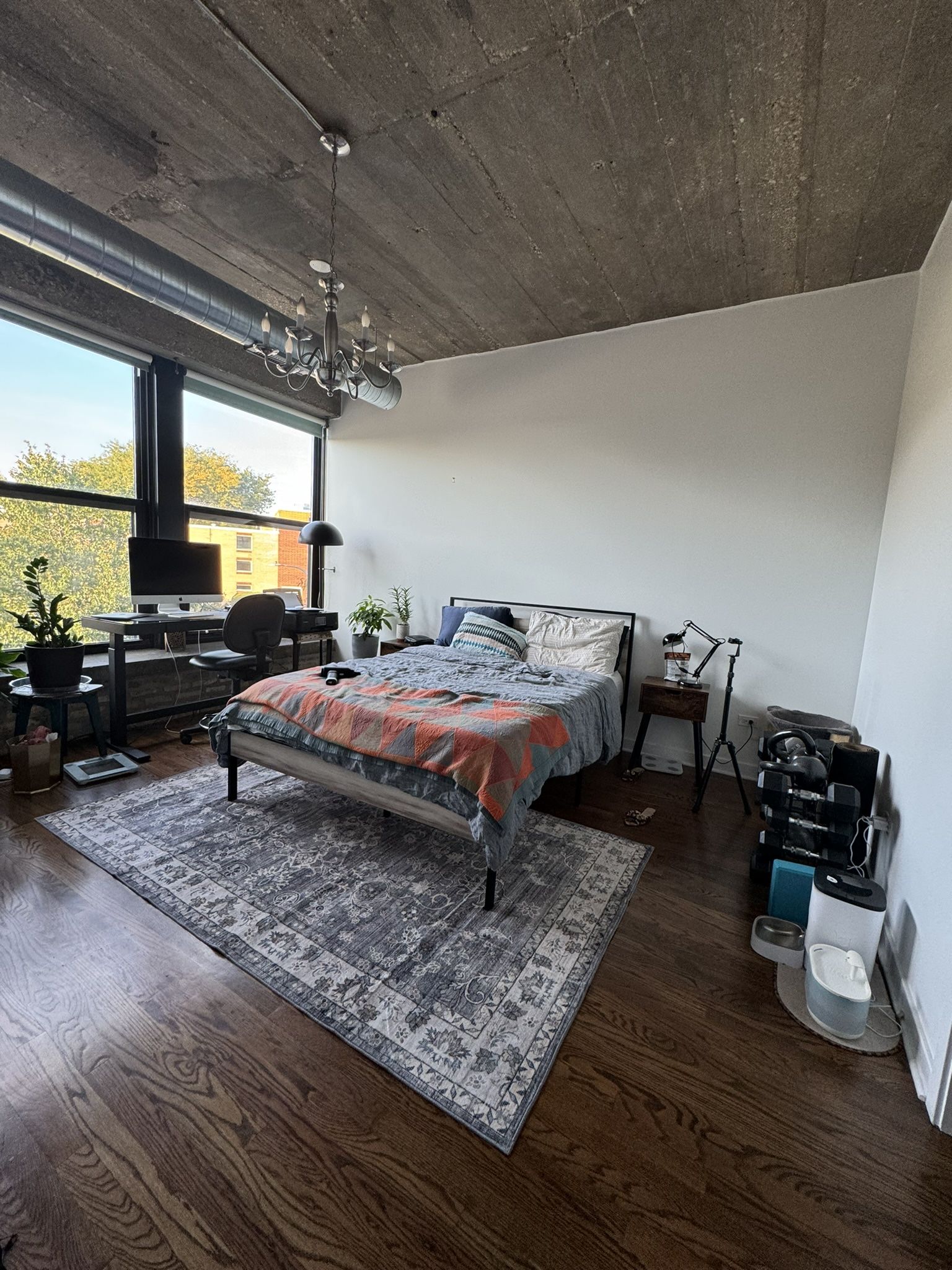 Queen size bed frame with mattress