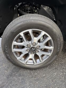 Yokohama tires Geolander X-CV  265 60 R20
