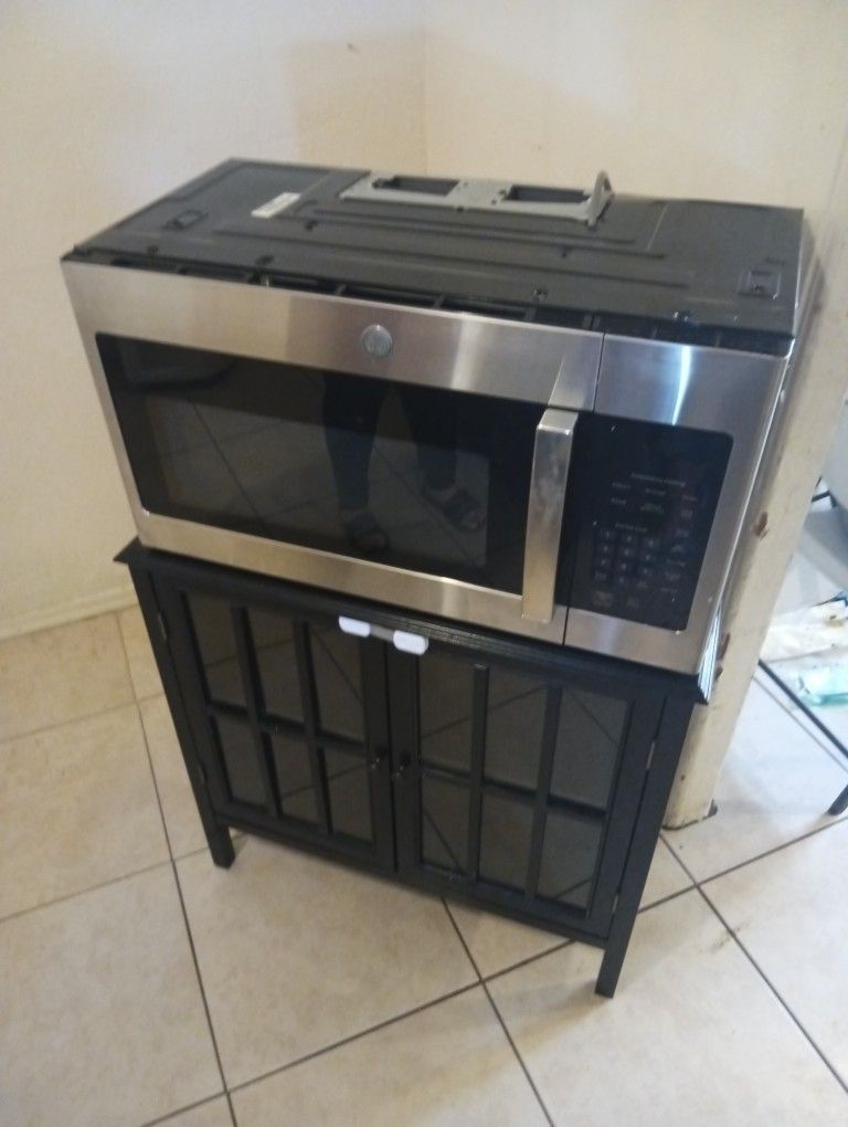 Big Microwave GE