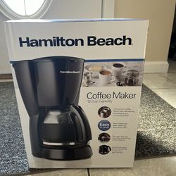 50% OFF 🔥🔥🔥BRAND NEW 12 CUP ELECTRIC COFFEE MAKER. 🔥🔥☕️☕️.  FACTORY SEALED.  GLASS POT INCLUDED.  EASY TO USE.  ASKING ONLY $20💰💰💰