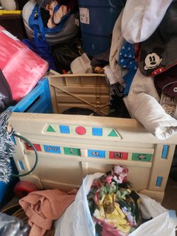 Toy box