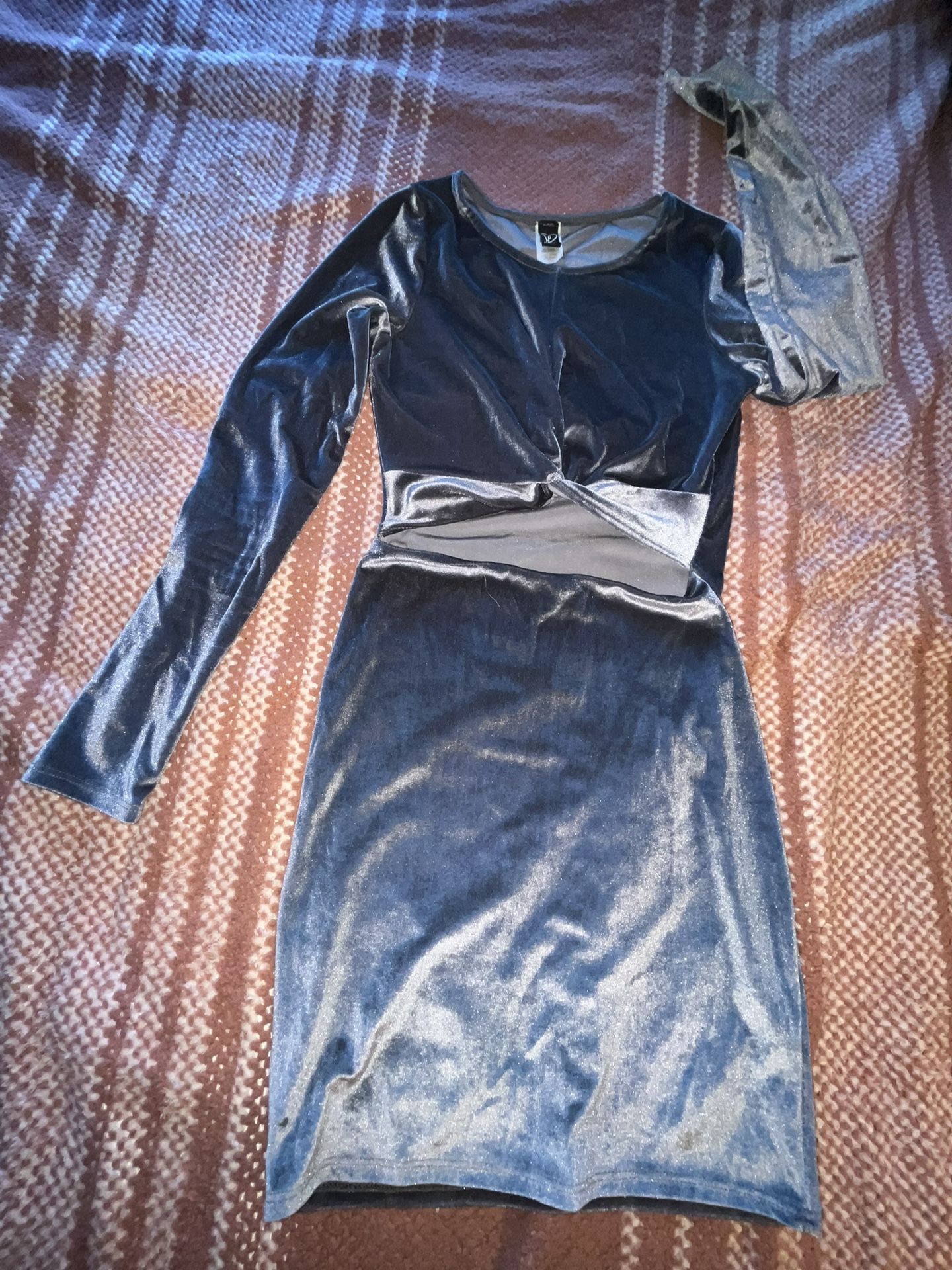 Blue Velvet Windsor Dress Size Small