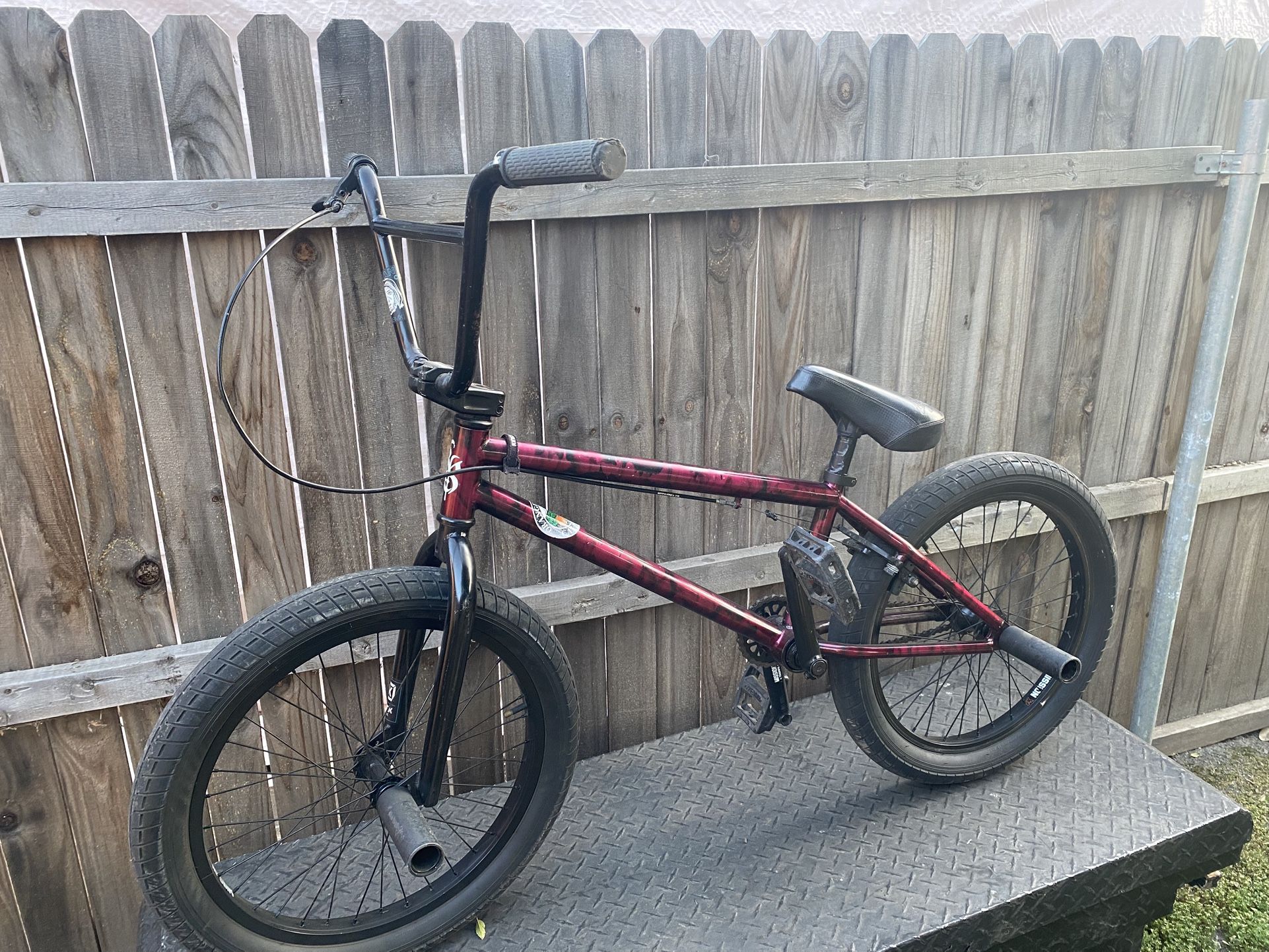 Kink Curb