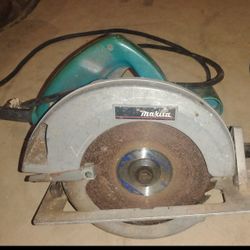 Makita 5007NB Circular Saw 7 1/2' Blade