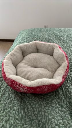 Cat/dog bed