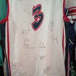 Au Autographs Jersey For The 2003 Mixtape