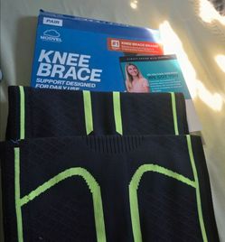 Modvel knee braces.. XXL is new