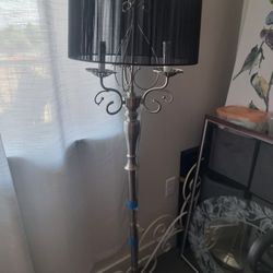 FLOOR LAMP
