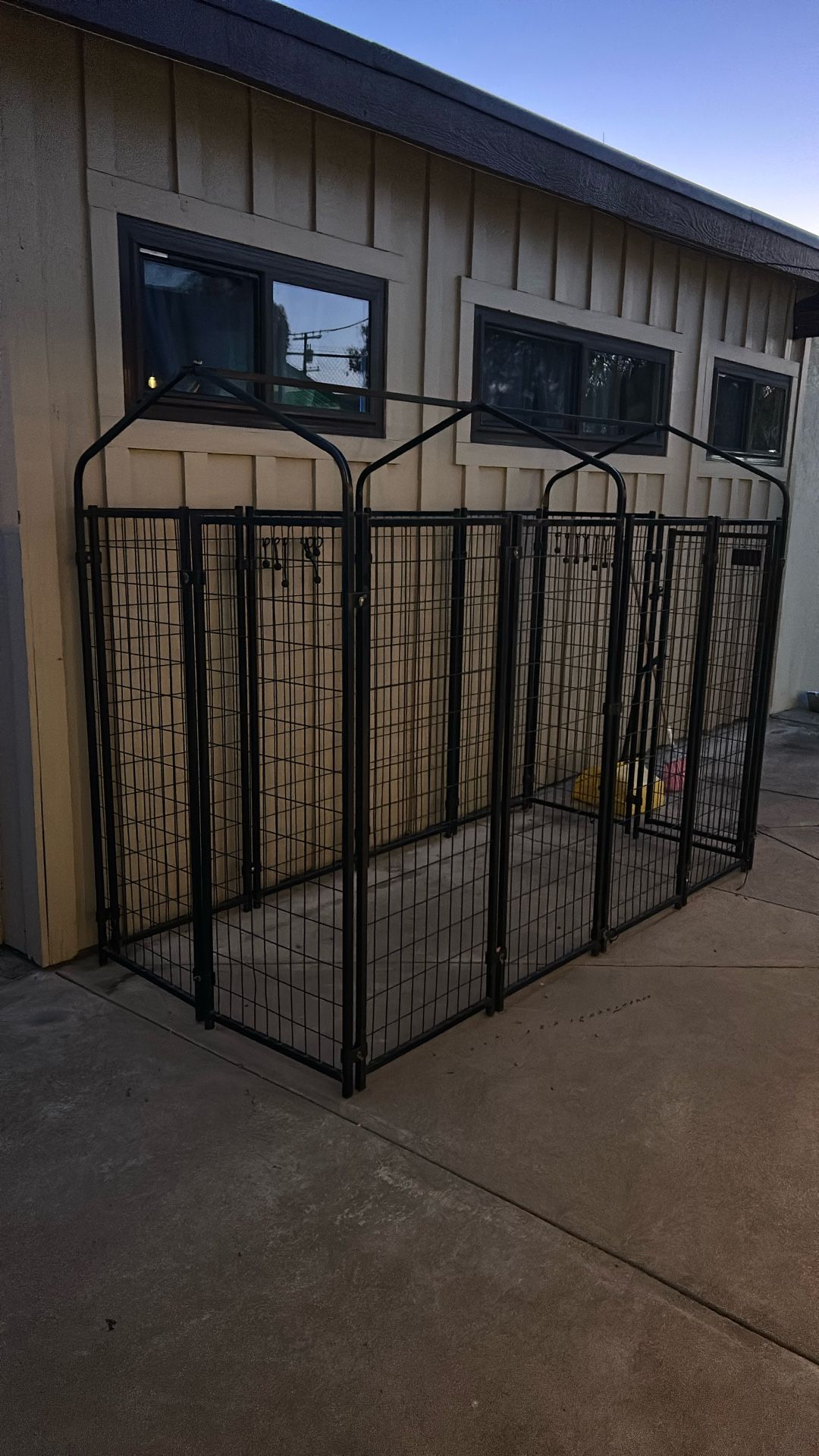 Lucky Dog Kennel 4x8