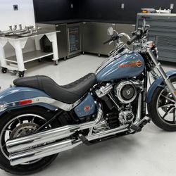 2018 Harley Davidson Lowrider, 1,060 Miles Since New, Like New 