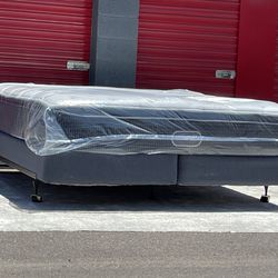 😴😴 king size 14 inch pillow top mattress with boxspring and metal frame. Very nice super comfortable.