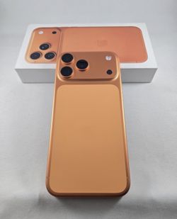 Apple iPhone 17 Pro Max Orange Unlocked With Original Box & Cable 