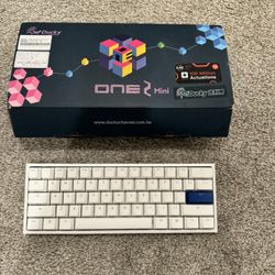 DuckyOne 2 Mini RGB Keyboard 