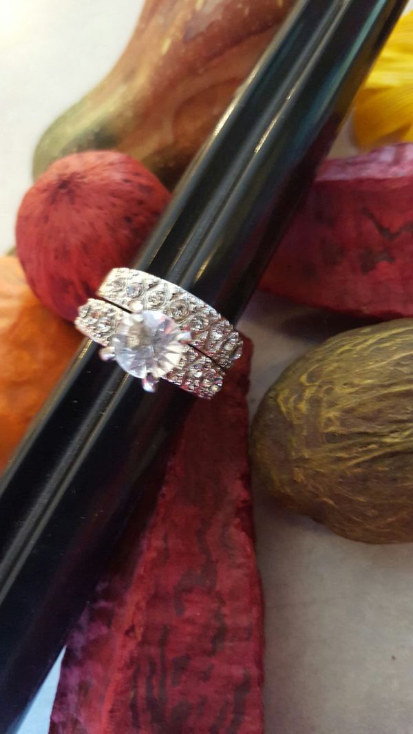 New...Fashion cubic zirconia rhinestone wedding set...last set size 8...great for that special day.