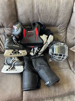 Youth Hockey Equipment Set