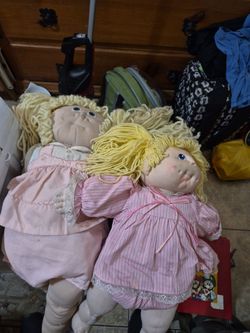 1980s Cabbage Patch Kids Dolls Lot of 2
