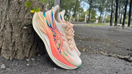 ASICS Superblast size 11