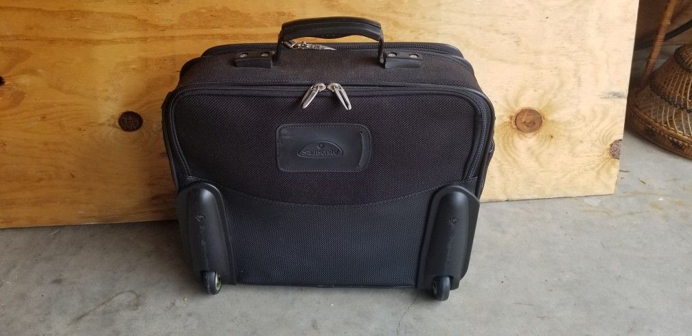 Samsonite Dual Layer Heavy Duty Laptop Bag.