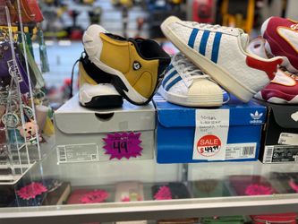 Shoes // Snickers// -DIFFERENT PRICES-