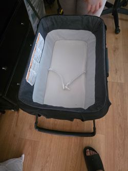 Baby Trend Bassinet and changing stand