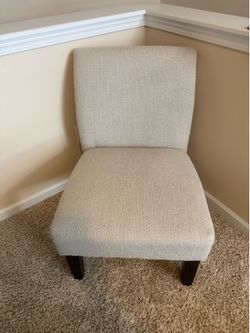 Accent chair