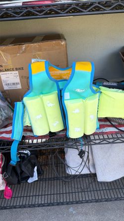 Kids floaty vest
