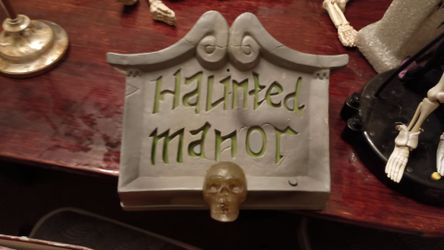 Haunted Manor Halloween Decorative Sign
