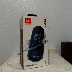 JBL Flip 7 Blue! New! Waterproof portable Bluetooth speaker!