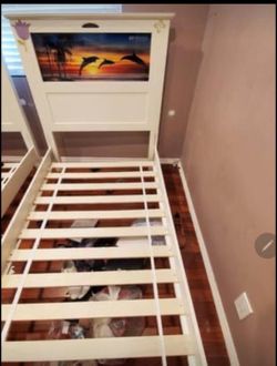 Twin Bed