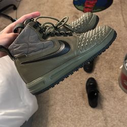 nike boots