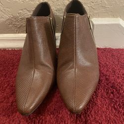 Like New Heels -7.5