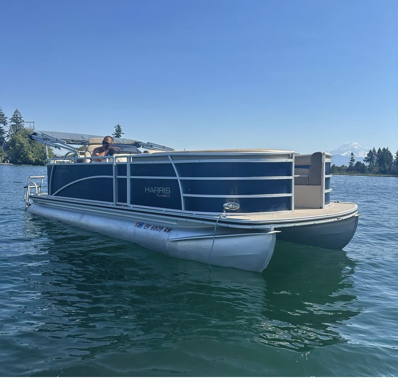 Pontoon Boat
