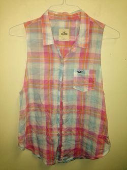 Women's Hollister plaid lg sleeveless button down shirt