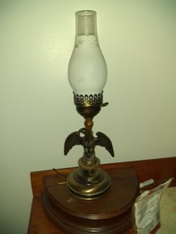 Eagle lamp