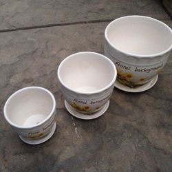 Set Of 3 Ceramic Glaze Pot With Attach Saucer