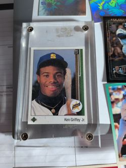 Ken Griffey Jr rookie card UD#1 plus 26 others
