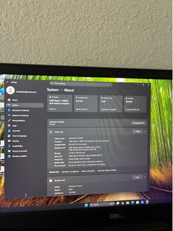 Dell laptop Charger Inlcuded