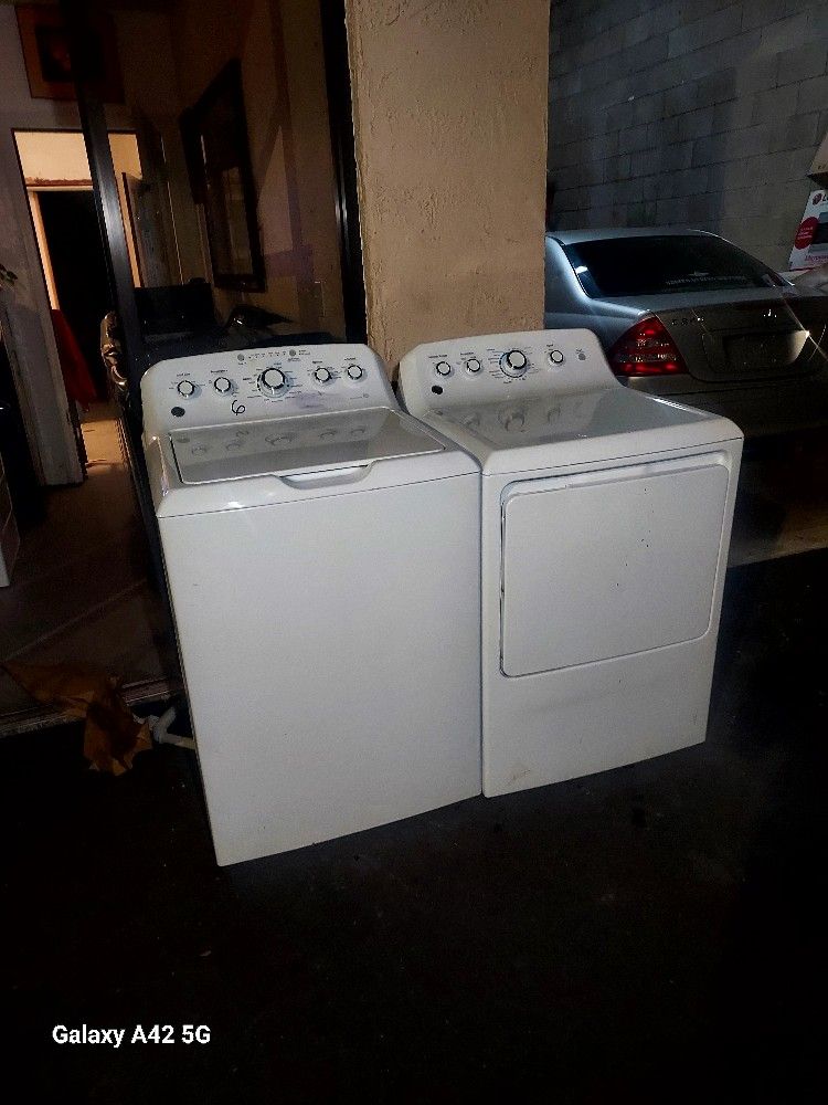 GE Set Excellent Cond